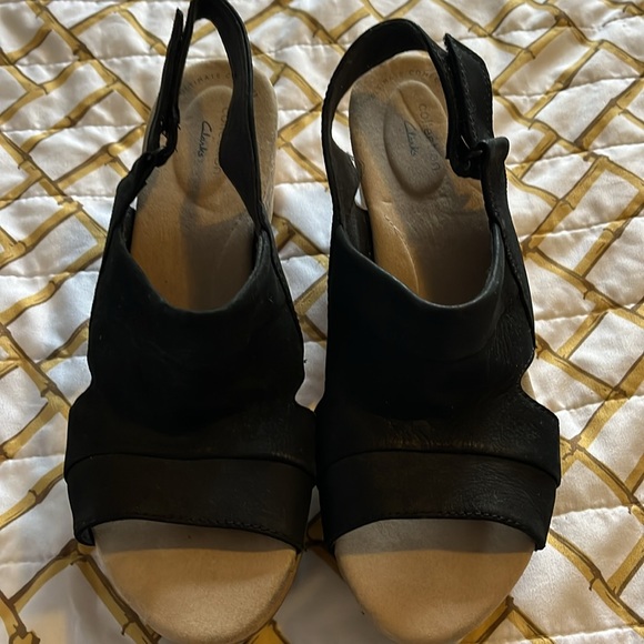 Clark’s wedge Sandela size 11 black - Picture 3 of 5